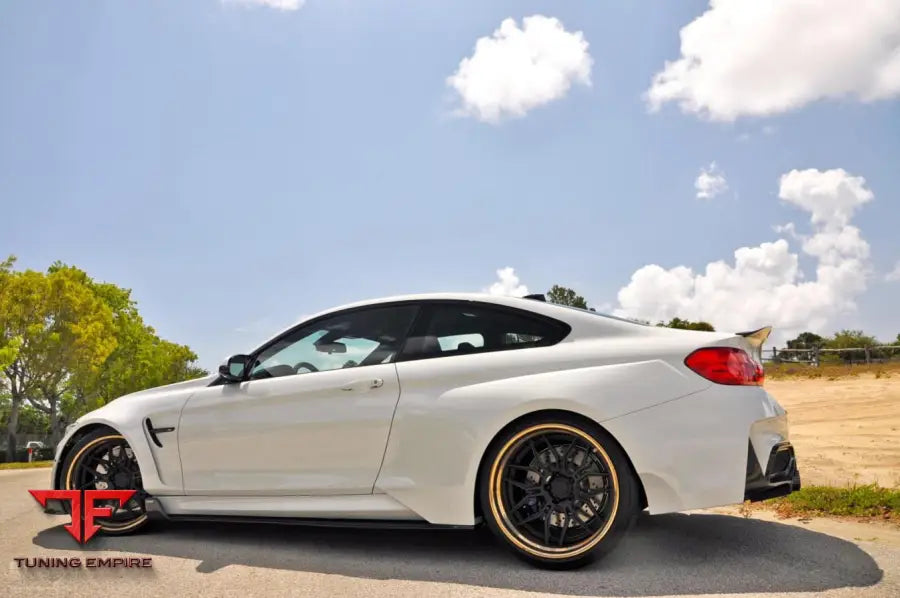 BMW M4 F82 WIDEBODY KIT