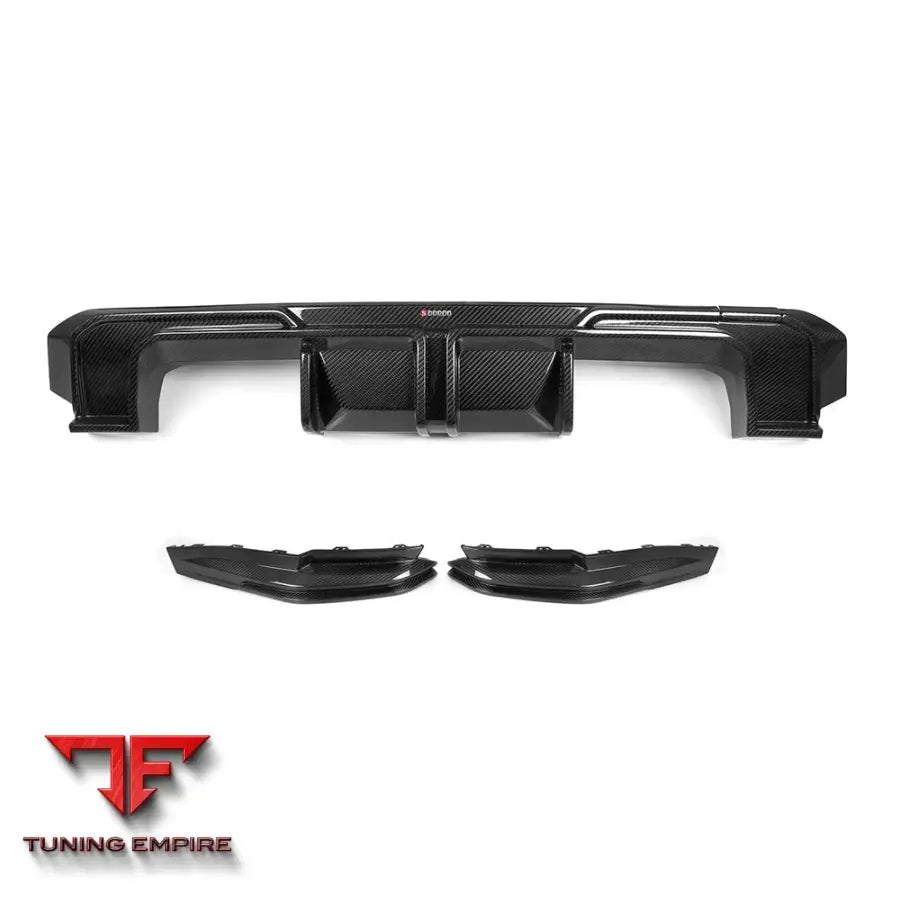 BMW M4 G82 REAR DIFFUSER IN PREPREG CARBON FIBRE (V1) - Carbon Fibre Parts