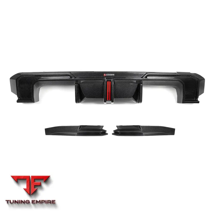 BMW M4 G82 REAR DIFFUSER W/BRAKE LIGHT IN PREPREG CARBON FIBRE (V1) - Carbon Fibre Parts