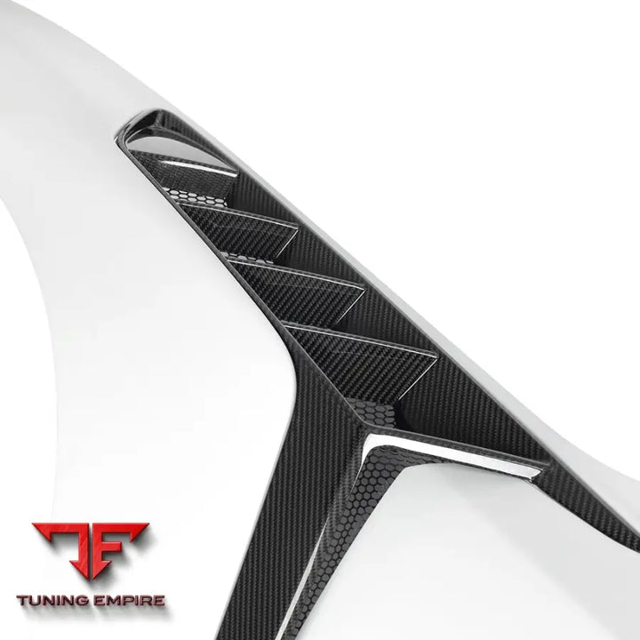 BMW M4 G82 SIDE FENDERS IN WHITE PRIMER FINISH - Carbon Fibre Parts