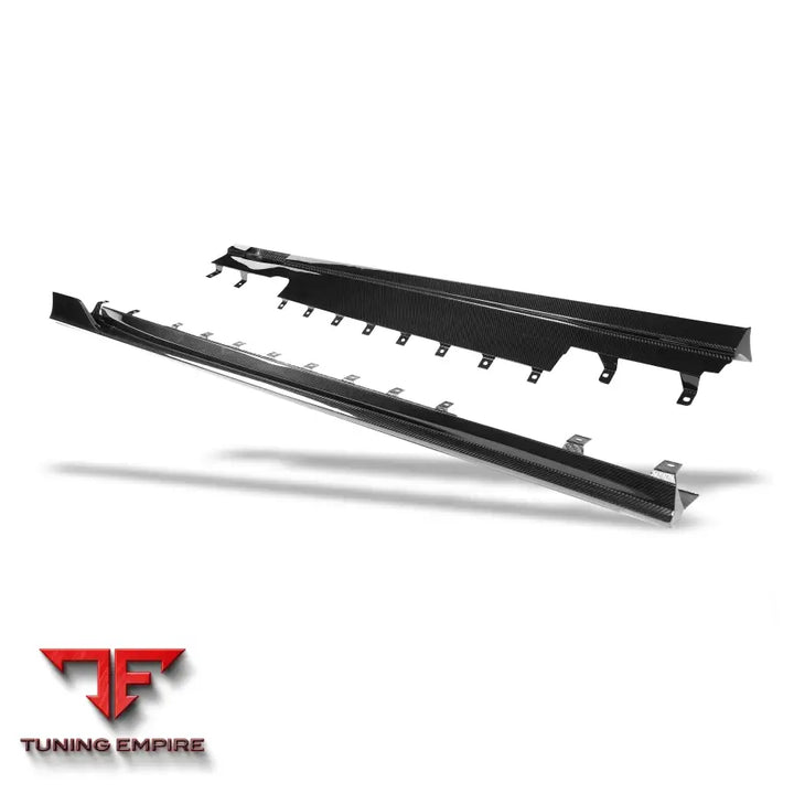BMW M5 G90 CARBON FIBER SIDE SKIRTS
