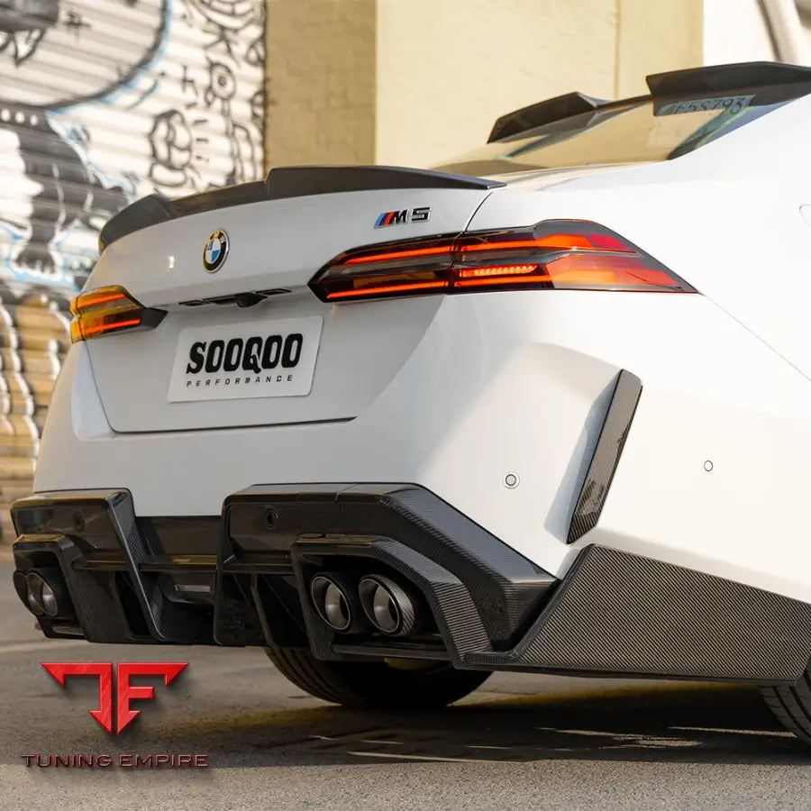 BMW M5 G90 REAR DIFFUSER IN PREPREG CARBON FIBRE (V2) - Carbon Fibre Parts