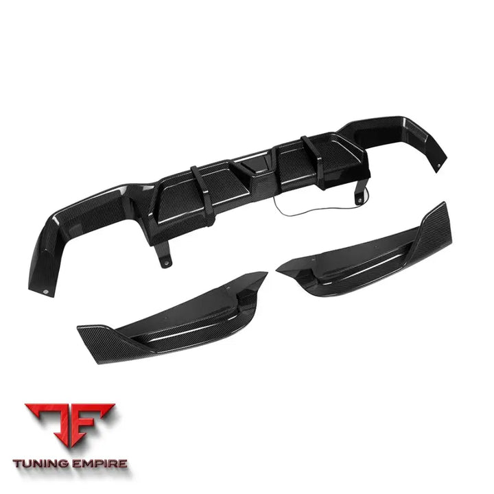 BMW X4 G02 LCI REAR DIFFUSER W/BRAKE LIGHT IN PREPREG CARBON FIBRE - Carbon Fibre Parts