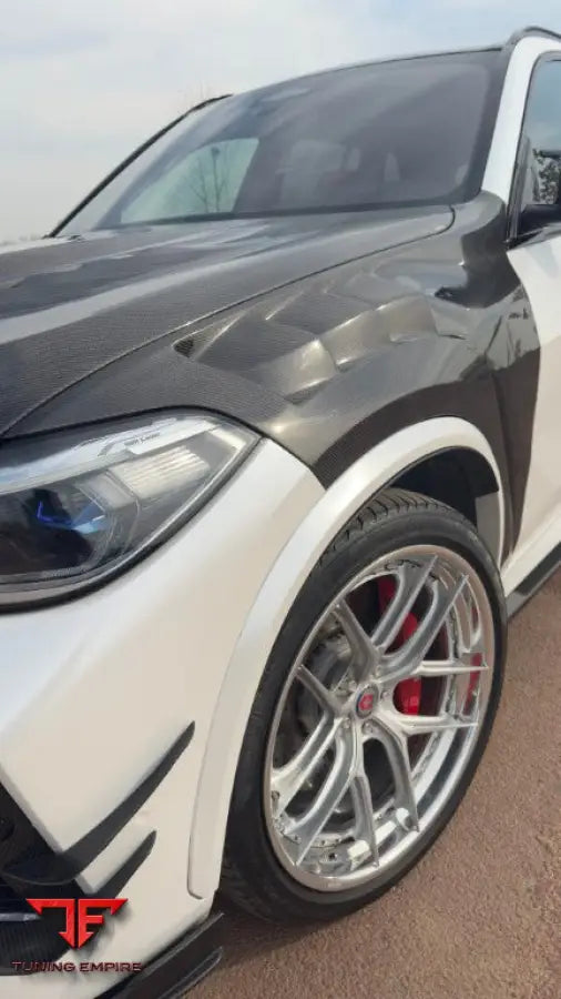 BMW X5 G05 F95 AE Design carbon fenders