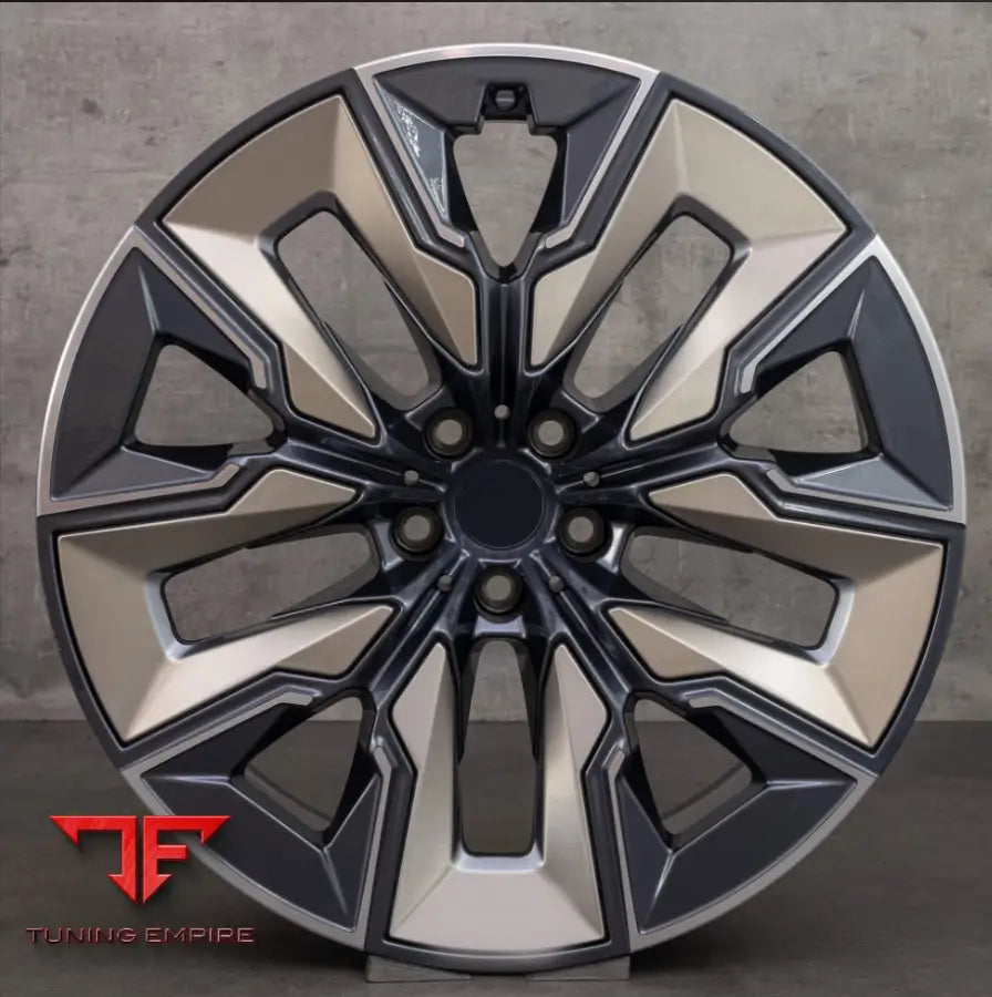 BMW XM 2023 + WHEELS