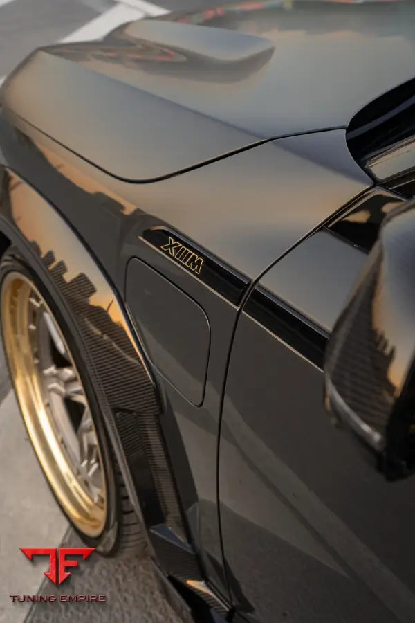 BMW XM CARBON BODY KIT ’RAZOR’