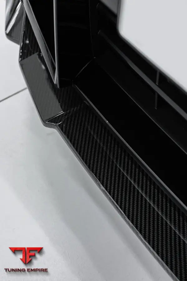 BMW XM CARBON BODY KIT ’RAZOR’