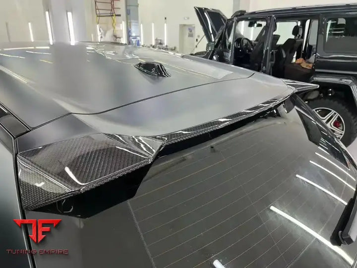 BMW XM R STYLE CARBON FIBER BODY KIT