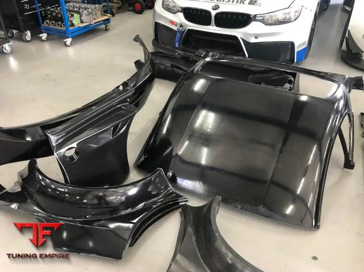 BMW Z4 E89 GT3 RACING CARBON BODY KIT - latest generation