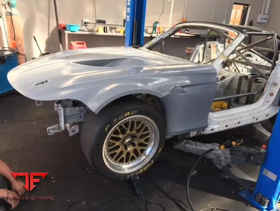 BMW Z4 E89 GT3-style racing kit