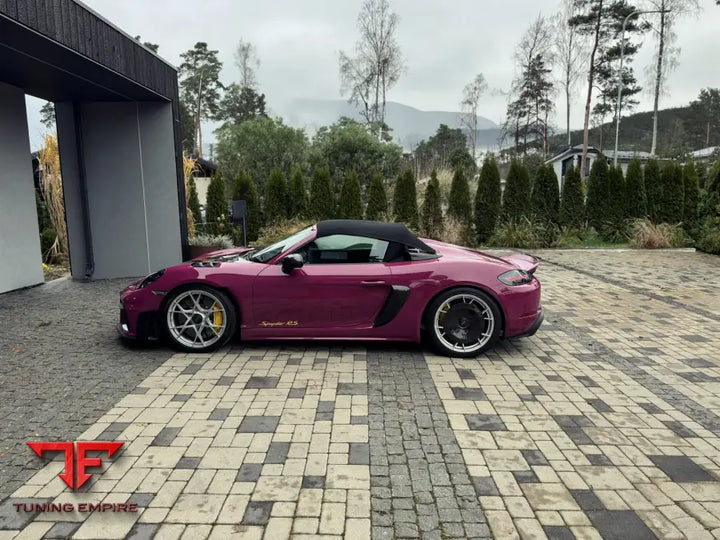 CARBON AERO DISCS SET FOR REAR WHEEL FOR THE PORSCHE CAYMAN GT4 RS 718 982 - Price on request - Body Kit