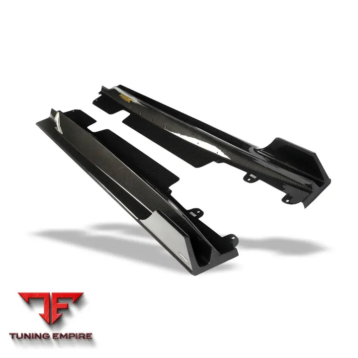 CHEVROLET CORVETTE C6 CARBON FIBER SIDE SKIRTS