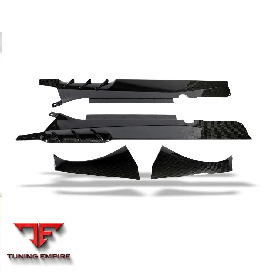 CHEVROLET CORVETTE C7 CARBON FIBER SIDE SKIRTS