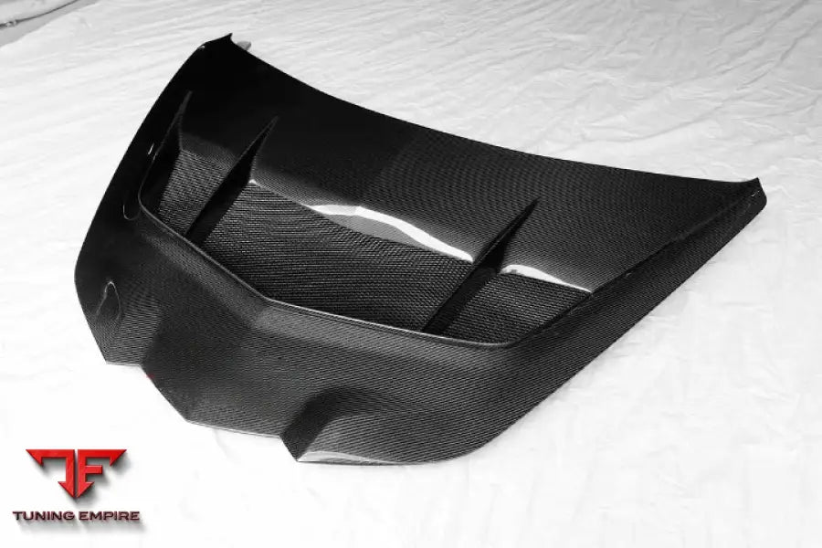 CHEVROLET CORVETTE C8 ZR1 2020 + CARBON HOOD