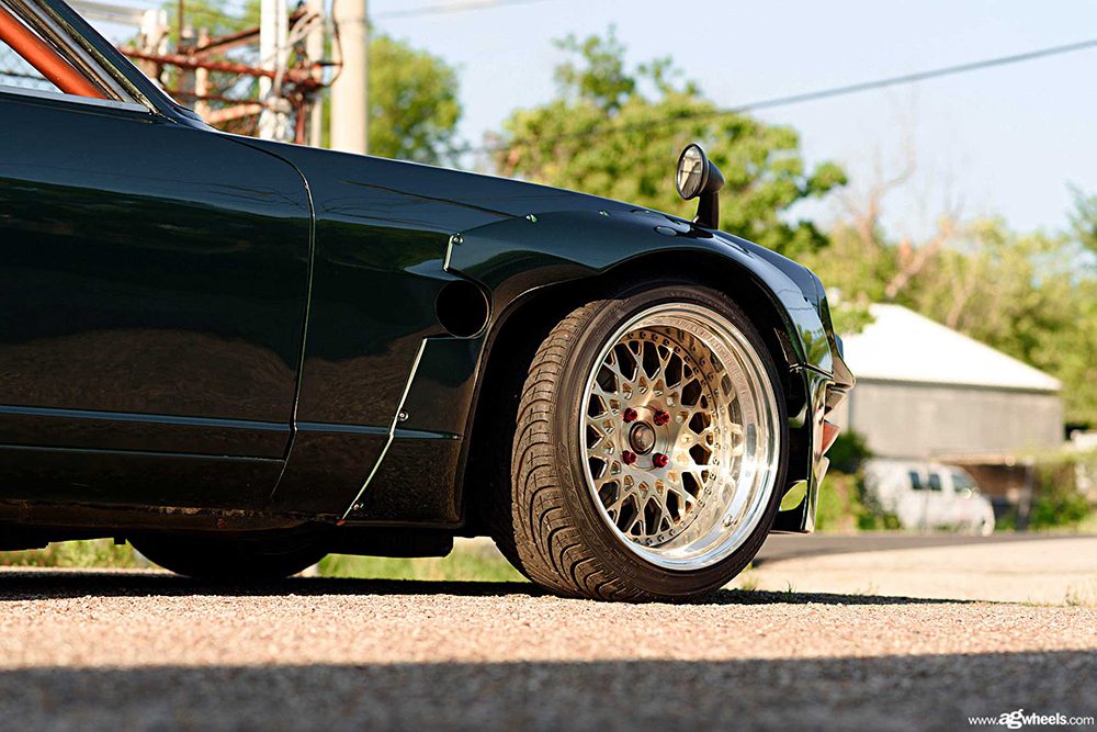 DATSUN 240Z on custom forged wheels