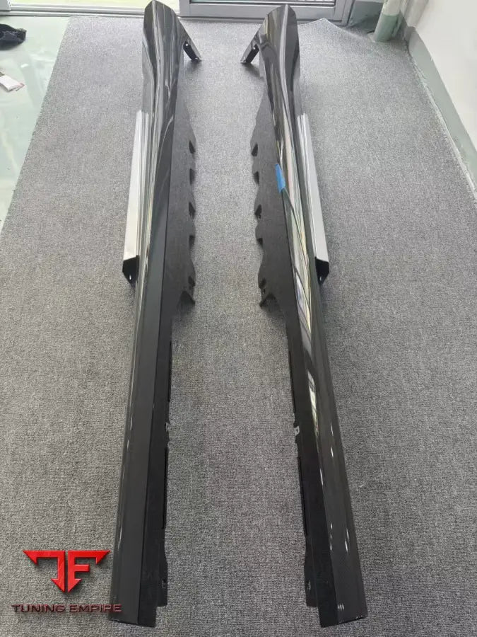 FERRARI 12CILINDRI CARBON FIBER PARTS