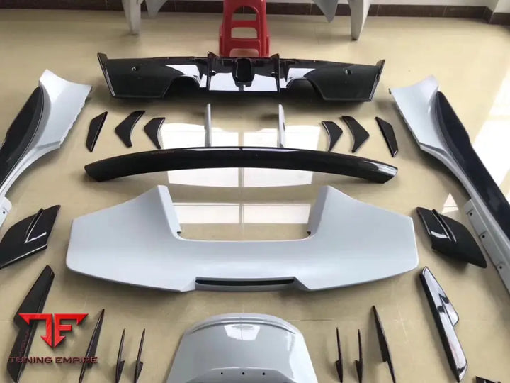 FERRARI 488 BODY KIT PART CARBON FIBER