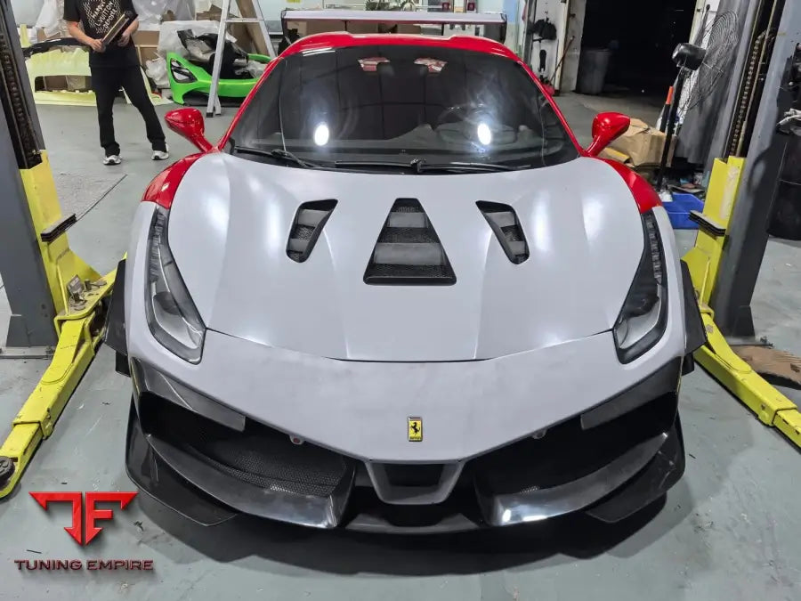 FERRARI 488 RACE BODY KIT