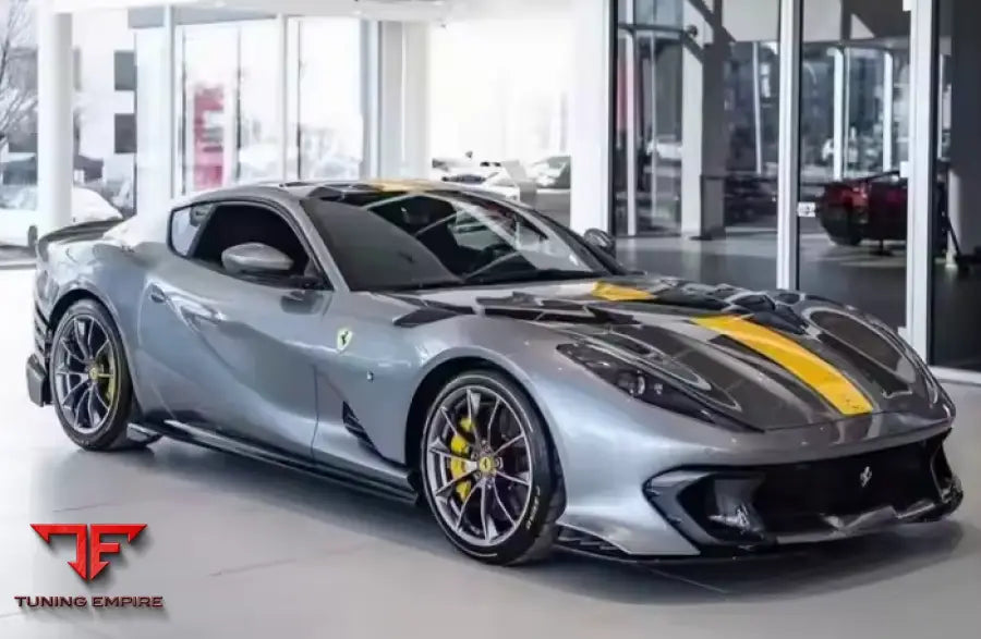 FERRARI 812 CARBON BODY KIT PARTS