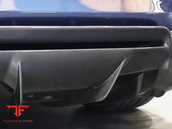 FERRARI 812 OEM CARBON FIBER BODY KIT