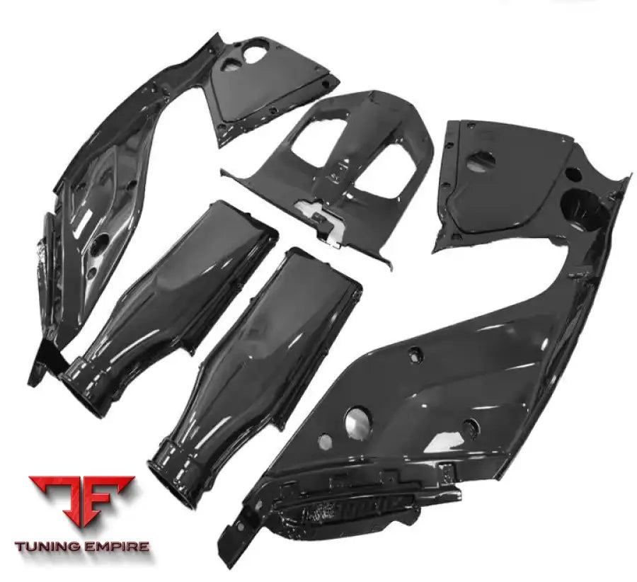 FERRARI 812 OEM CARBON FIBER BODY KIT