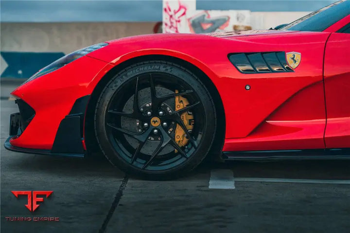 FERRARI 812 SUPERFAST & GTS MSY STYLE DRY CARBON FIBER FENDER BSD