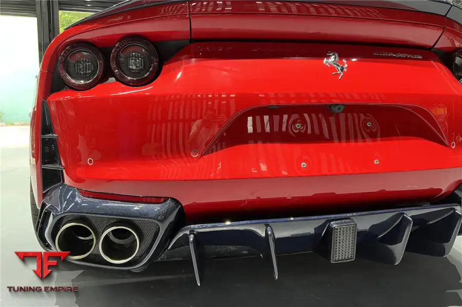 FERRARI 812 SUPERFAST MSY STYLE DRY CARBON FIBER REAR DIFFUSER W & LIGHT BSD