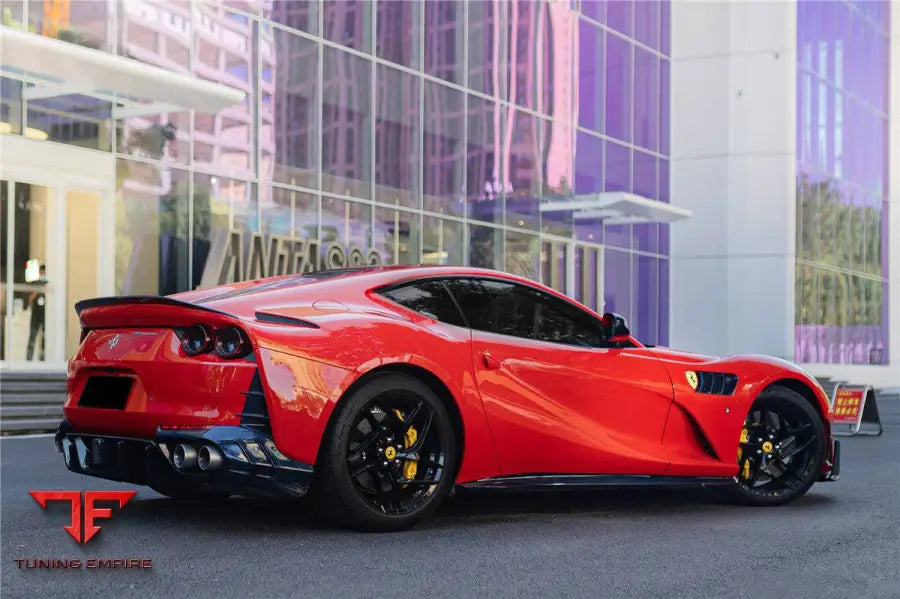 FERRARI 812 SUPERFAST MSY STYLE DRY CARBON FIBER REAR DIFFUSER W & LIGHT BSD