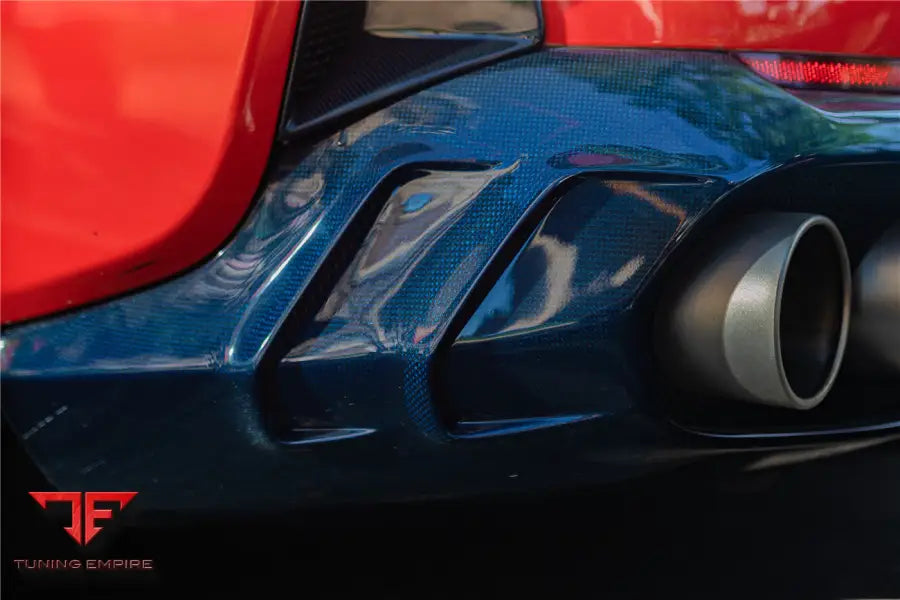 FERRARI 812 SUPERFAST MSY STYLE REAR DIFFUSER WITH LIGHT BSD