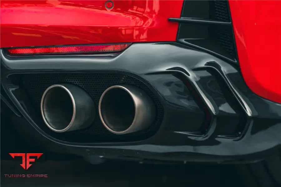 FERRARI 812 SUPERFAST MSY STYLE REAR DIFFUSER WITH LIGHT BSD