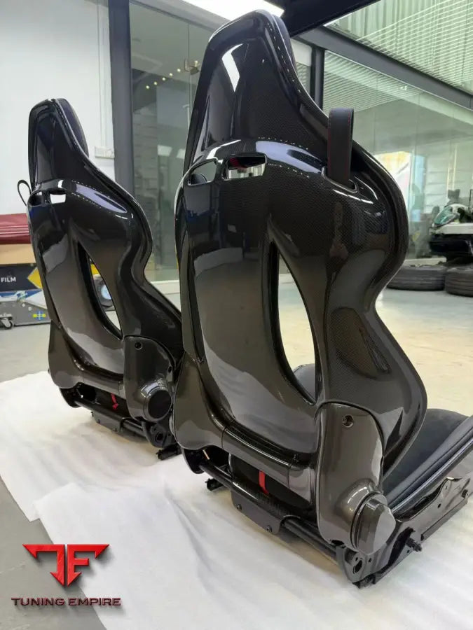 FERRARI CARBON BUCKET SEATS - SPECIAL DESIGN