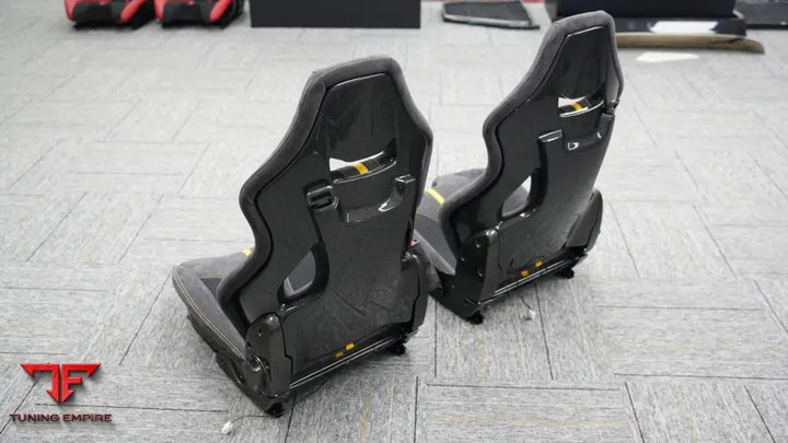 FERRARI CARBON BUCKET SPORT SEATS - FULLY CUSTOMIZABLE