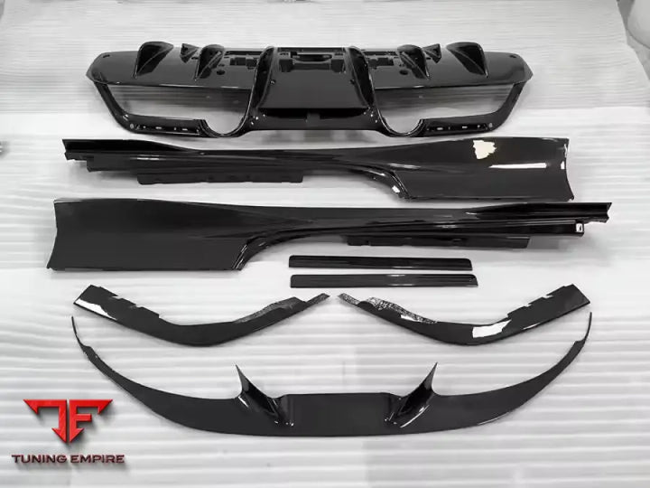 FERRARI F8 OEM CARBON FIBER BODY KIT
