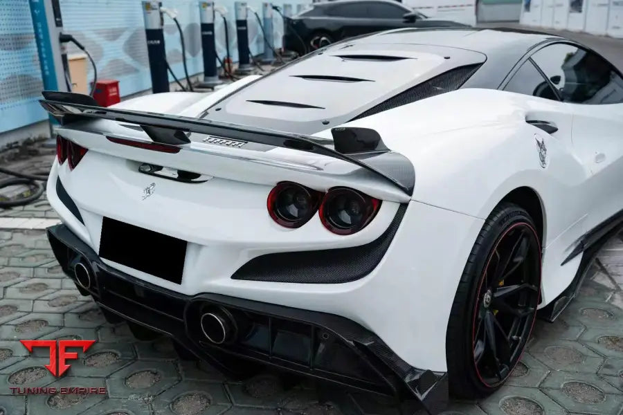 FERRARI F8 CARBON FIBER PARTS