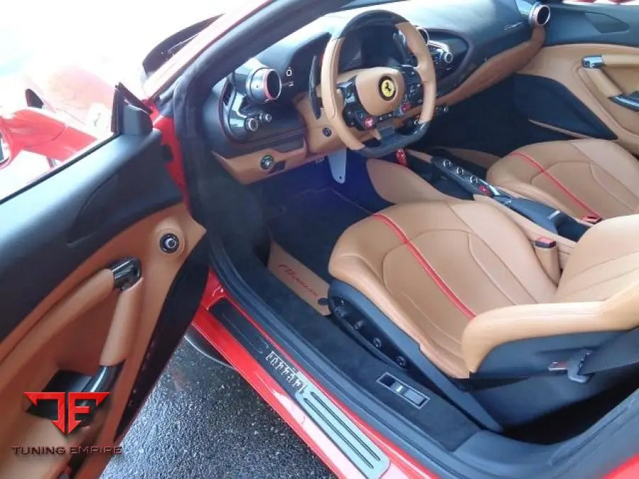 FERRARI F8 TRIBUTO