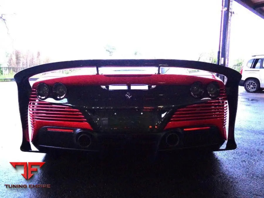 FERRARI F8 TRIBUTO
