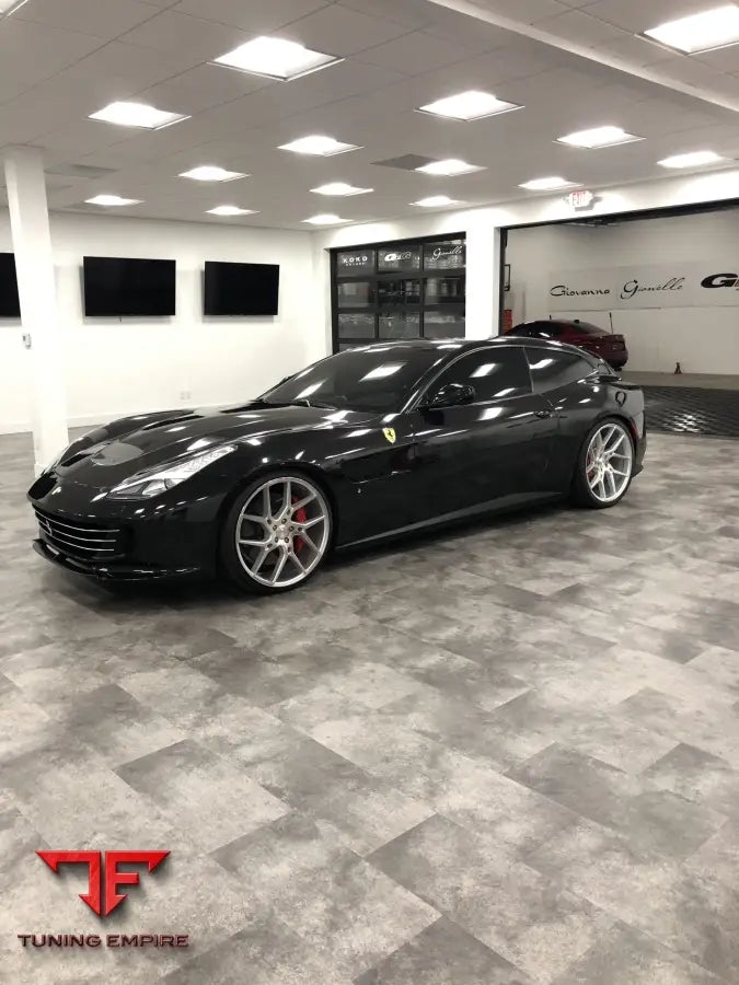 Ferrari GTC4