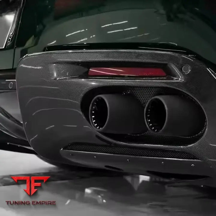 FERRARI ROMA DRY CARBON FIBER BODY KIT