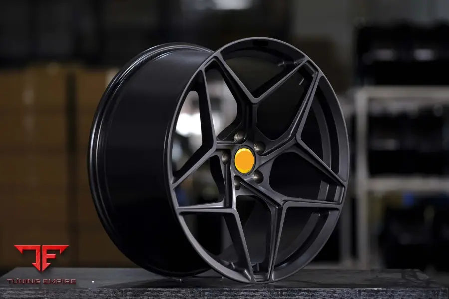 FERRARI ROMA F28 WHEELS