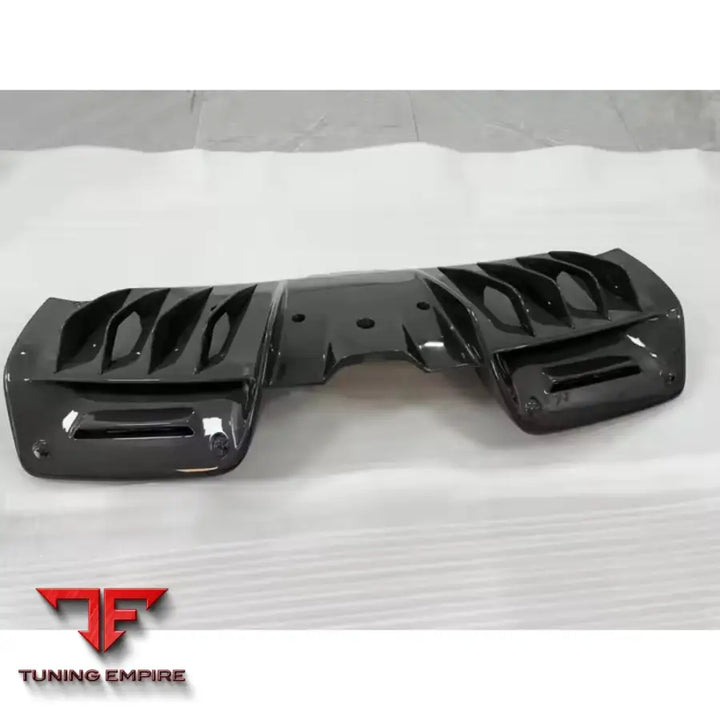 FERRARI SF90 OEM CARBON FIBER BODY KIT