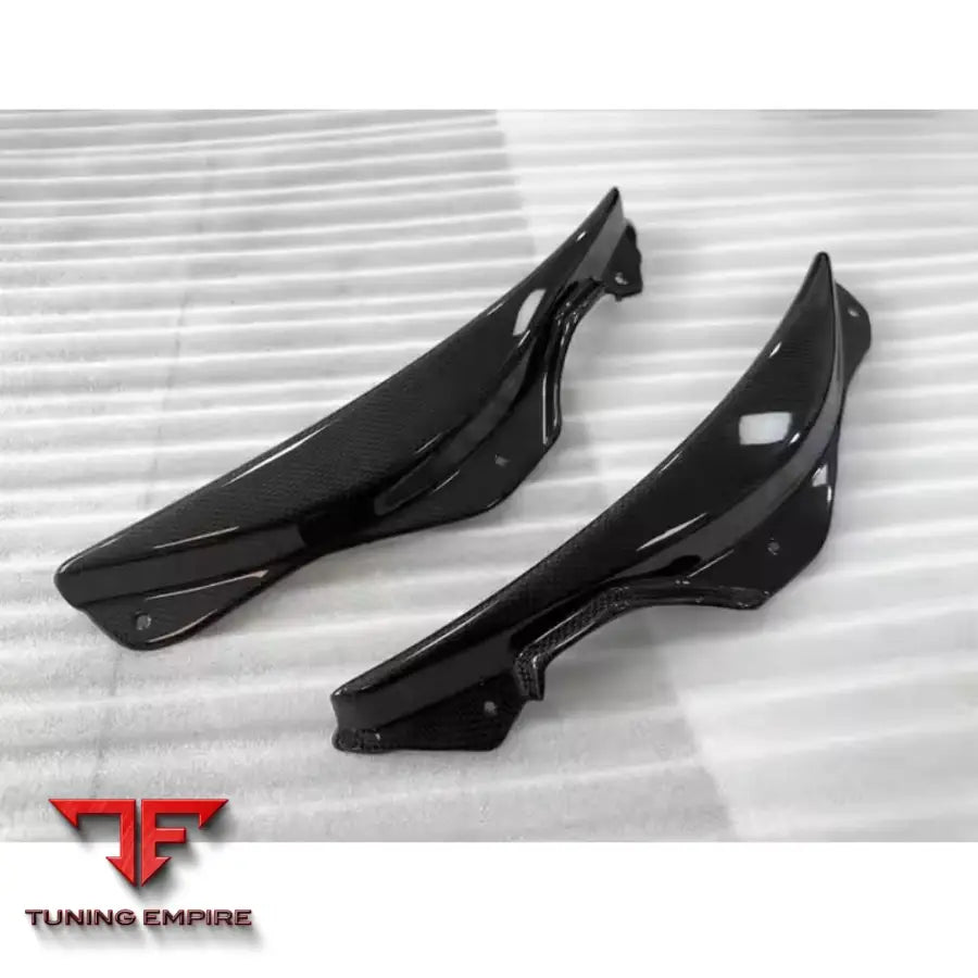 FERRARI SF90 OEM CARBON FIBER BODY KIT