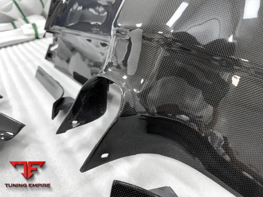 FERRARI SF90 CARBON FIBER PARTS