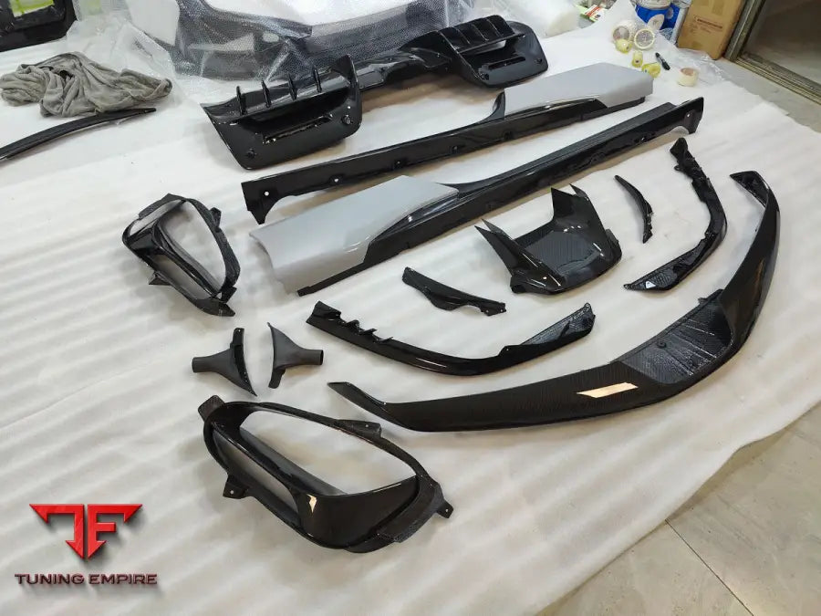 FERRARI SF90 CARBON FIBER PARTS