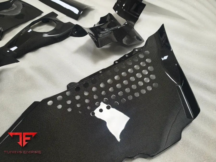FERRARI SF90 CARBON PARTS