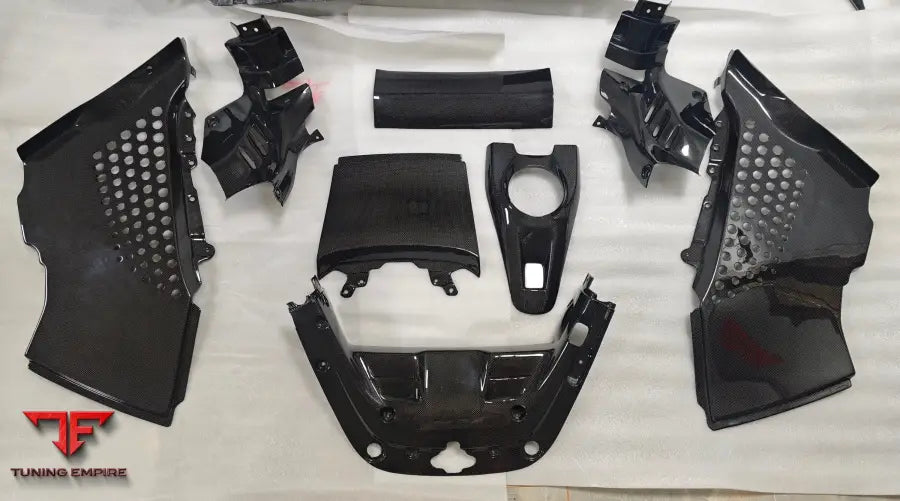 FERRARI SF90 CARBON PARTS
