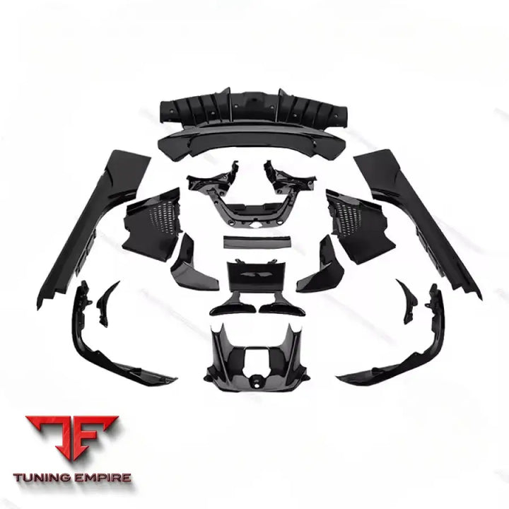 FERRARI SF90 DRY CARBON BODY KIT