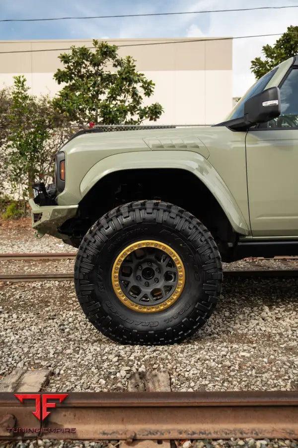 FORD BRONCO RAPTOR WHEELS AND EXHAUST SYSTEM