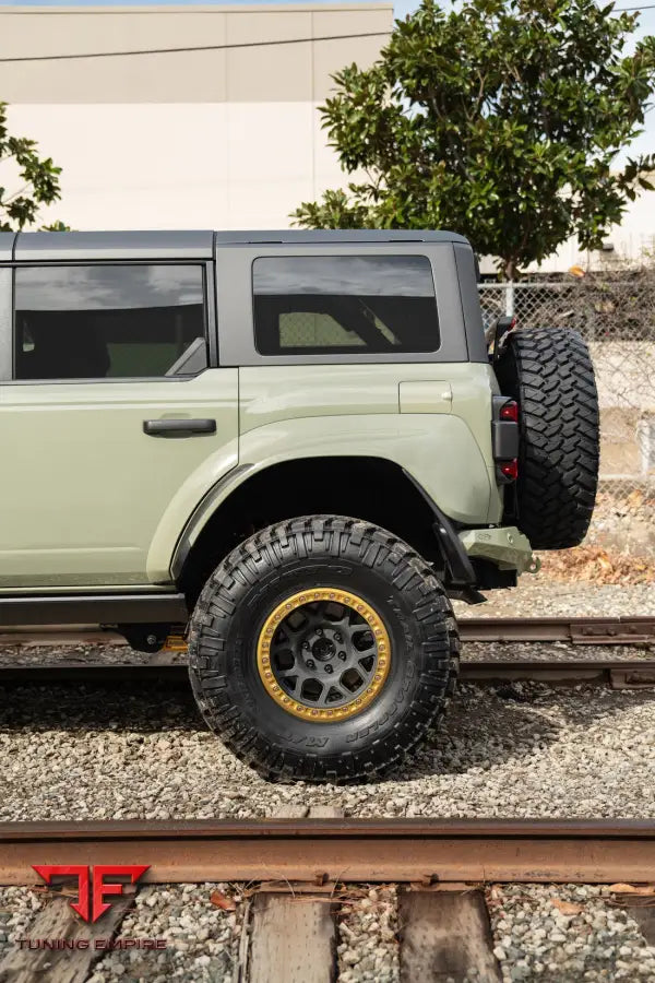 FORD BRONCO RAPTOR WHEELS AND EXHAUST SYSTEM