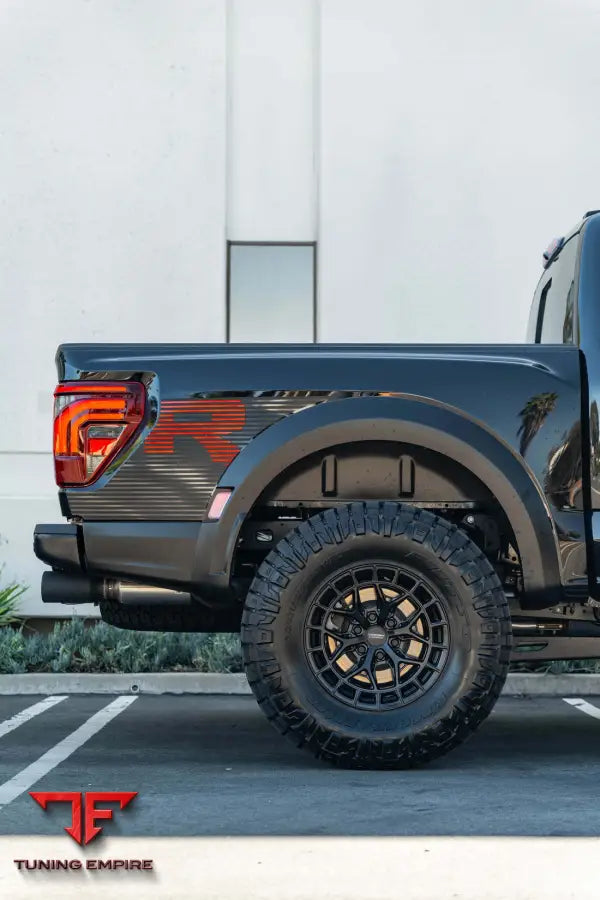 FORD F-150 RAPTOR R FORGED WHEELS AND EXHAUST SYSTEM