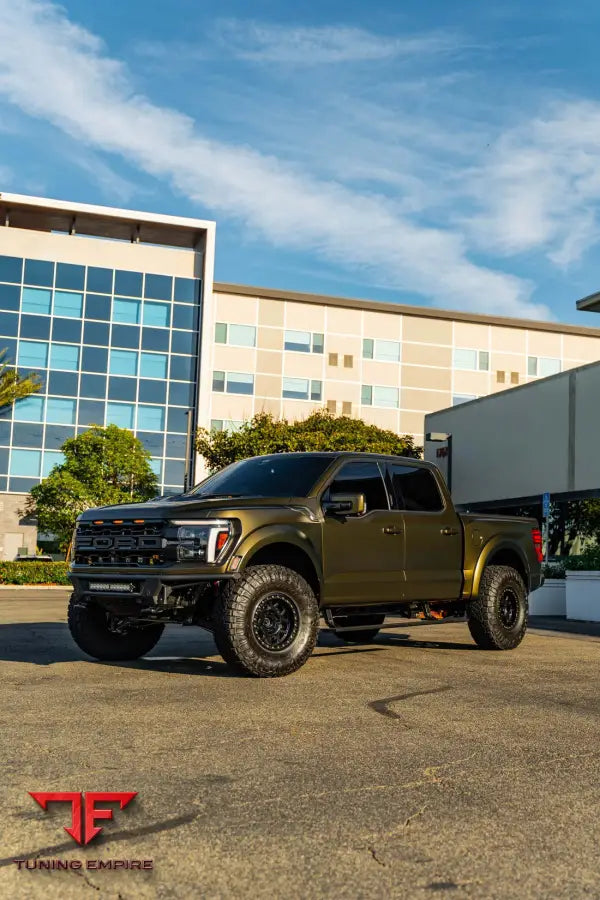 FORD F-150 RAPTOR R FORGED WHEELS AND EXHAUST SYSTEM